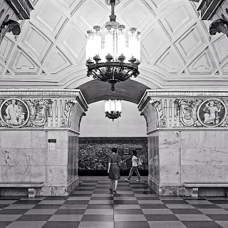 Illustration for article titled Russian Underground Stations Look Even More Stunning In Black and White